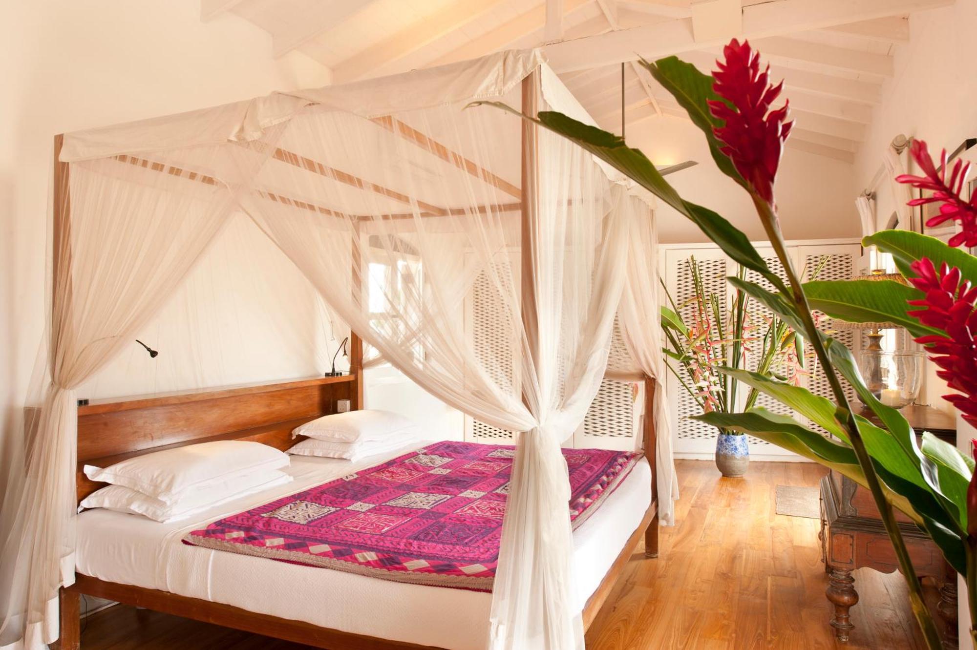 A 03 Bedroom Villa In Galle Fort With Roof Terrace & Pool Екстериор снимка
