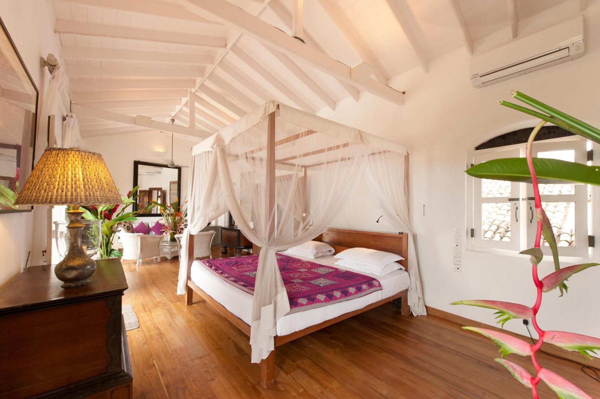 A 03 Bedroom Villa In Galle Fort With Roof Terrace & Pool Екстериор снимка